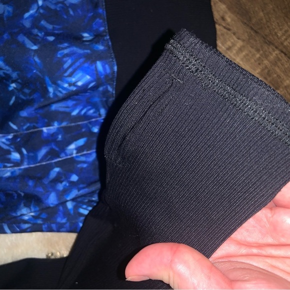 Alo yoga blue black printed flow hoodie S athletic activewear full zip winter - Picture 8 of 10